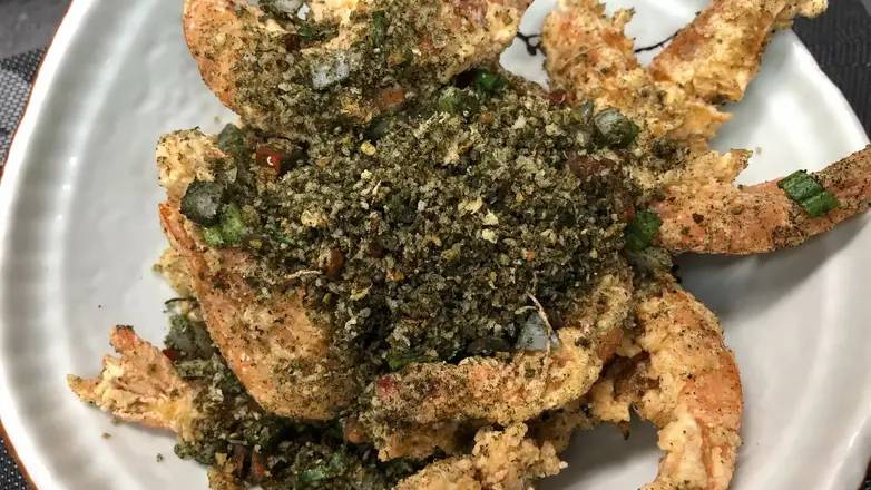 93. Fried Shrimp with Spiced Seaweed Salt 苔香椒鹽蝦